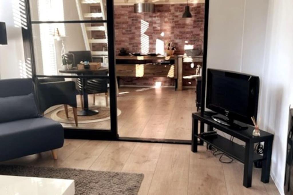 Gezellige Knusse Studio Met Bubbelbad Huizen Extérieur photo