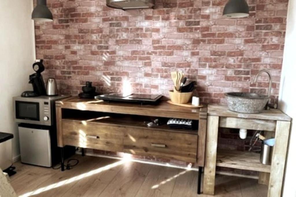 Gezellige Knusse Studio Met Bubbelbad Huizen Extérieur photo